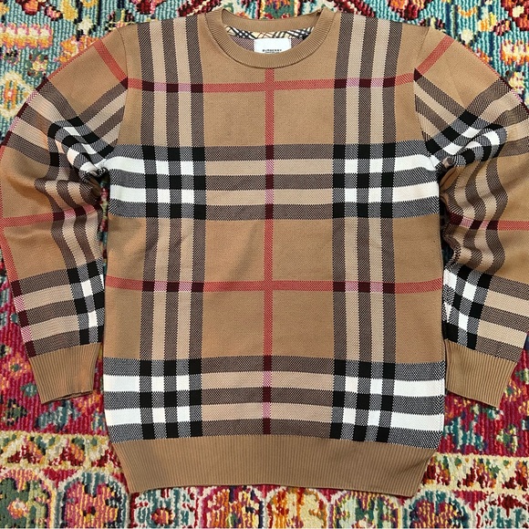 Men’s Burberry Tan and Red Knit Sweater Size Small - Picture 1 of 7